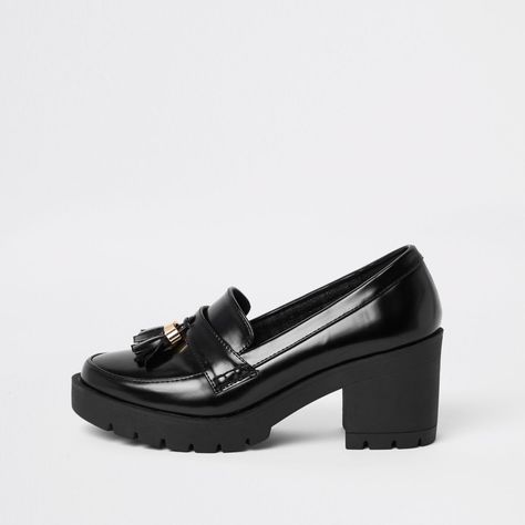 Chunky Heeled Loafers, Pretty Edgy, Heel Loafers, Block Heel Loafers, Loafers Women, Ladies Boots, Weather Boots, Hype Shoes, Shoes Collection