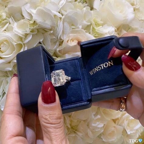 Engagement Rings 3.5 Carat, Harry Winston Engagement Ring, Gold Band Engagement Rings, Big Diamond Engagement Rings, Big Engagement Rings, Future Engagement Rings, Diamond Tennis Necklace, Harry Winston, Dream Engagement