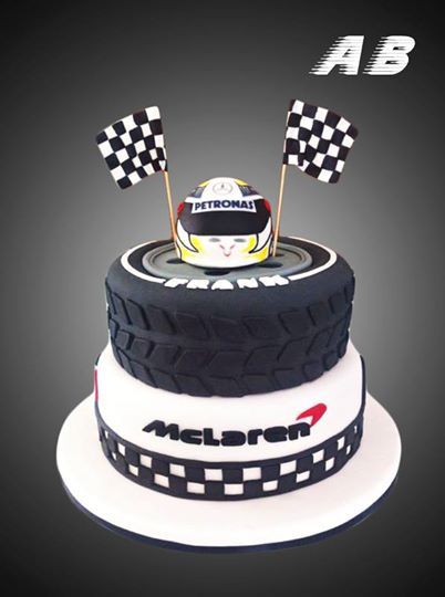 F1 Cake Lewis Hamilton Mercedes Car Cakes For Men, Car Cakes For Boys, Ferrari Cake, Motorbike Cake, Racing Cake, Tire Cake, Car Cakes, Race Car Cakes, Cars Birthday Cake