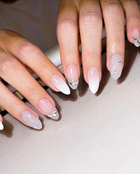 White And Pink Nails Almond, Nails White And Pink, White And Pink Nails, Classy Wedding Nails, Pink Nails Almond, Bachelorette Nails, Best Wedding Nails, Wedding Day Nails, Uñas Ideas