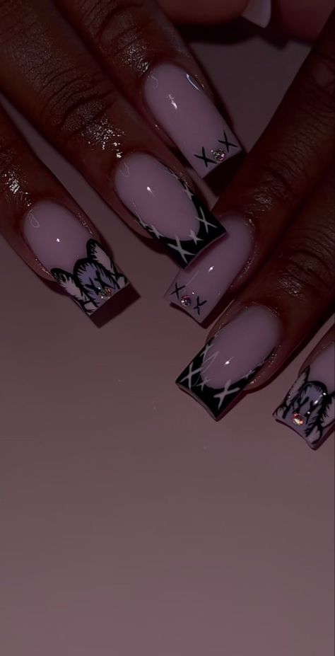 Athletic Nails, Kaws Nails, Acrylic Nail Set, Hard Nails, Diy Acrylic Nails, Colored Acrylic Nails, Girly Acrylic Nails, French Tip Acrylic Nails, Glow Nails