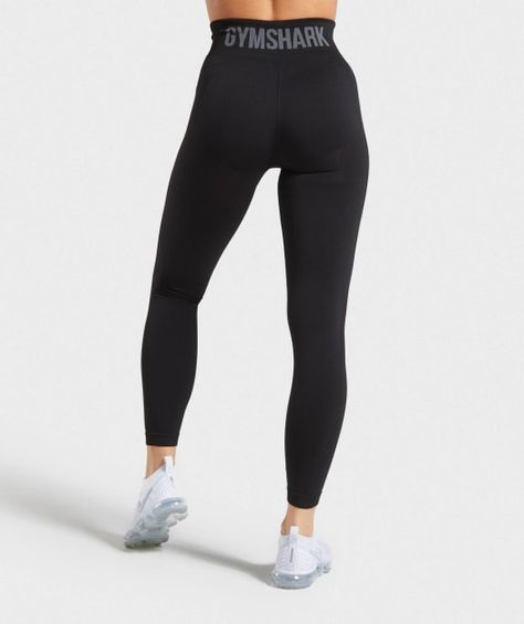 FLEX YOUR WAY- High-waisted fit- Figure-contouring shades- Branded back waistband- Full leg inseam- 56% Nylon, 39% Polyester, 5% Elastane- Model is 5'5" and wears a size XS- Label Colour: Black/Charcoal Gym Leggings Women, Gym Shark, Flex Leggings, Gymshark Leggings, Waist Training Corset, Stockings Lingerie, Womens Workout Outfits, Gym Leggings, Yoga Clothes