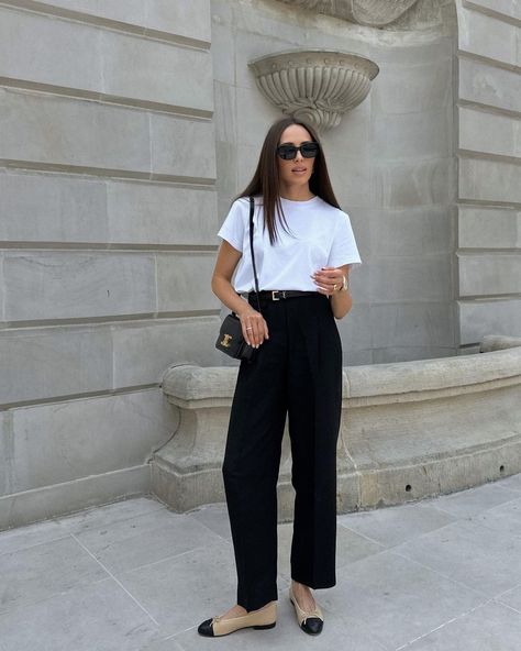 Summer Office Outfits Work Chic, Comfy Office Outfit, Cropped Pants Outfit, Summer Office Outfits, 2023 Outfits, Summer In The City, Desert Fashion, Pants Outfit Casual, Work Chic