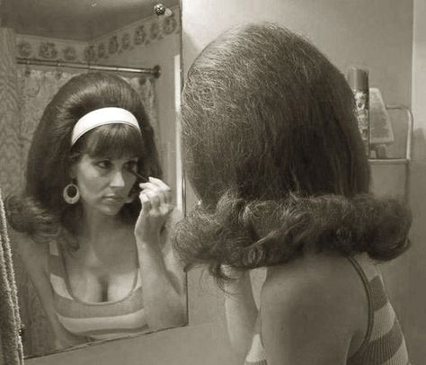 60’s Hair, 70’s Hair, Bump Hairstyles, 1960s Hair, 60s Hair, 70s Hair, Bouffant Hair, Hair Flip, Vintage Hair