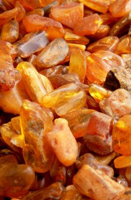 Amber Aesthetic Gem, Amber Stone Aesthetic, Amber Aesthetic, Amber Top, Fragrance Oil Blends, Warm Fragrance, Amber Stone, Tolu, Amber Jewelry