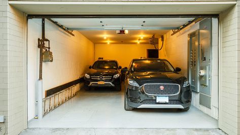 Townhouse Garage, Townhouse With Garage, Elegant Townhouse, Manhattan Townhouse, Manhattan House, Manhattan Neighborhoods, Best Interior Paint, Car Barn, Loft Interior Design