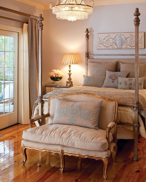 Champagne Bedroom Ideas, Champagne Bedroom, Southern Style Home, French Country Bedrooms, French Bedroom, Serene Bedroom, Relaxing Bedroom, Country Bedroom, Traditional Bedroom