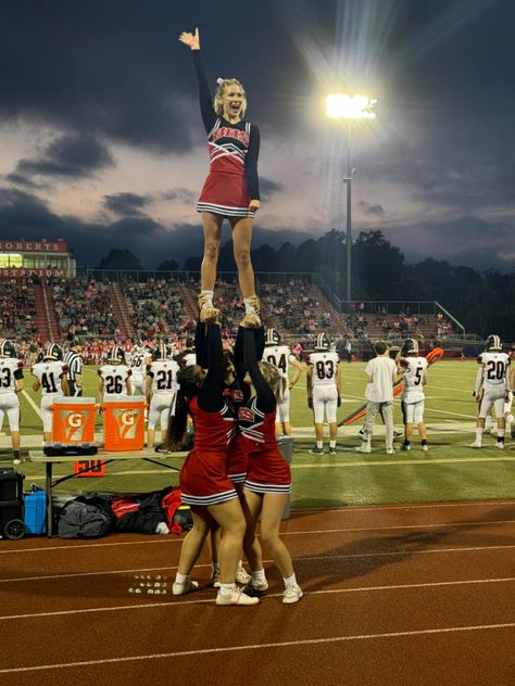 #fnl #stunting #cheer #aesthetic #cheerleading Cheer Aesthetic Pictures, School Cheer Aesthetic, Cheerleading Aesthetic, Cheerleader Aesthetic, Zepeto Room, Cheer Aesthetic, Cheerleading Stunt, Cheer Practice, Cheer Stunts