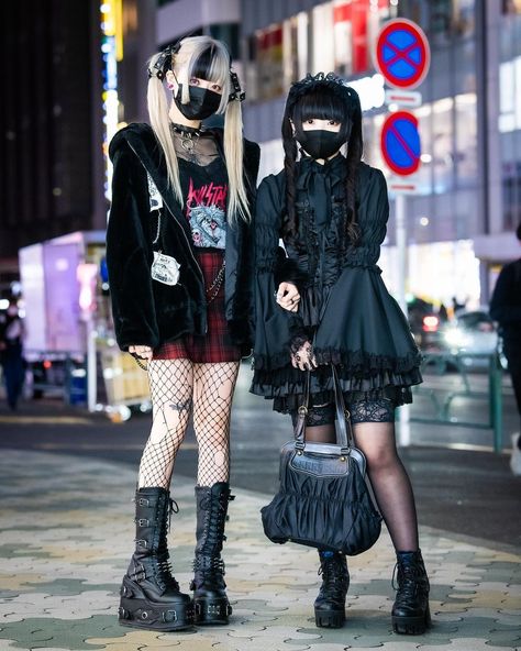 Asian Goth, Japanese Alternative Fashion, Decora Harajuku, Harajuku Goth, Alt Clothes, Clothes Reference, Fashion Walk, Harajuku Fashion Street, Cute Goth