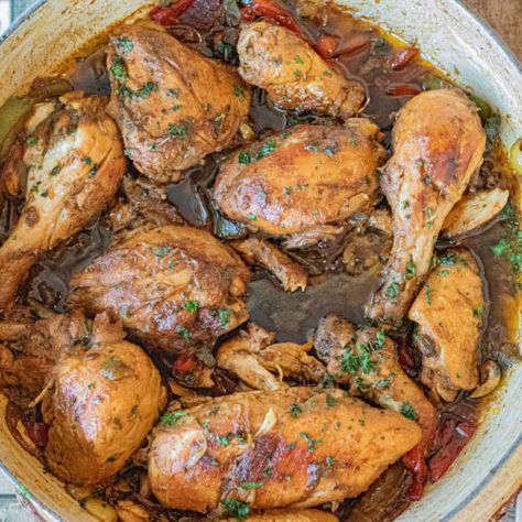 Dominican Stewed Chicken (Pollo Guisado) - Belqui's Twist Dominican Rice And Beans Recipe, Pollo Guisado Dominicano, Dominican Rice And Beans, Chicken With Taco Seasoning, Dominican Chicken, Healthy Food Shopping List, Baked Whole Chicken Recipes, Healthy Food Shopping, Baked Whole Chicken