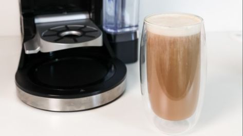 Delicious and refreshing. Brew one up today with the Ninja DualBrew Pro Specialty Coffee System. Salted Caramel Latte Recipe, Twin Coast, Caramel Latte Recipe, Salted Caramel Latte, How To Make A Latte, Macchiato Recipe, Icee Recipe, Ninja Coffee, Salted Caramel Sauce