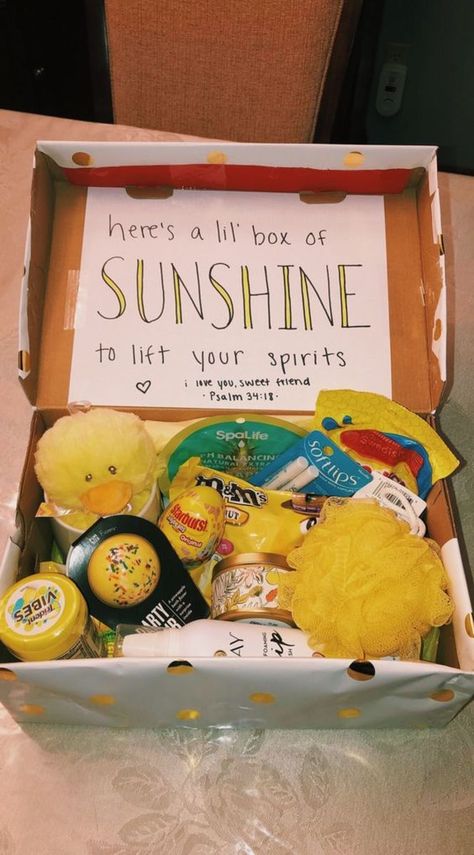 Sunshine Care Package, Care Package Ideas, Diy Gift For Bff, Homemade Gift Baskets, Nerds Candy, Box Of Sunshine, Cute Gifts For Friends, Package Ideas, College Care Package