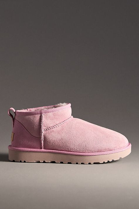 Classic Ultra Mini Boots Mini Ugg Pink, Colorful Uggs, Uggs Pink, Ultra Mini Uggs, Ultra Mini Boots, Mini Uggs, Pink Ugg Boots, Pink Uggs, Mini Boots