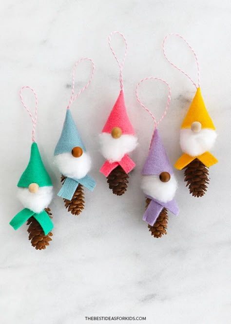 Christmas Art Lessons, Kids Crafts For Toddlers, Kids Crafts For Boys, Pine Cone Ornaments, Kids Crafts Easy, Cone Ornaments, Breakfast With Santa, Easy Kids Crafts, Pinecone Ornaments