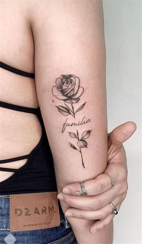 Frase: familia y flor rosa - Tatuajes para Mujeres Tattoo Girls, Floral Tattoo Design, Diy Tattoo, Best Sleeve Tattoos, Arm Tattoos For Women, Tattoo Feminina, Flower Tattoo Designs, Flower Ideas, Tattoo Designs For Women