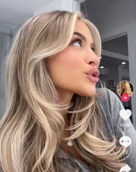 Blonde Regrowth Roots, Ashy Dark Blonde Hair With Highlights, Blondes With Dark Eyebrows, Cream Blonde Hair Balayage Dark Roots, Dimensional Creamy Blonde, Creamy Blonde Hair Balayage, Level 8 Blonde Hair, Cream Blonde Hair Balayage, Spring Blonde Hair 2024