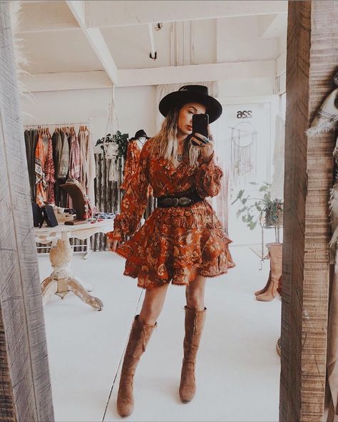 Wild West Outfit Women, Western Fashion Dresses, Wild West Outfits, West Outfit, Festival Clothes, Music Night, Looks Country, Dress Modern, Western Outfits Women