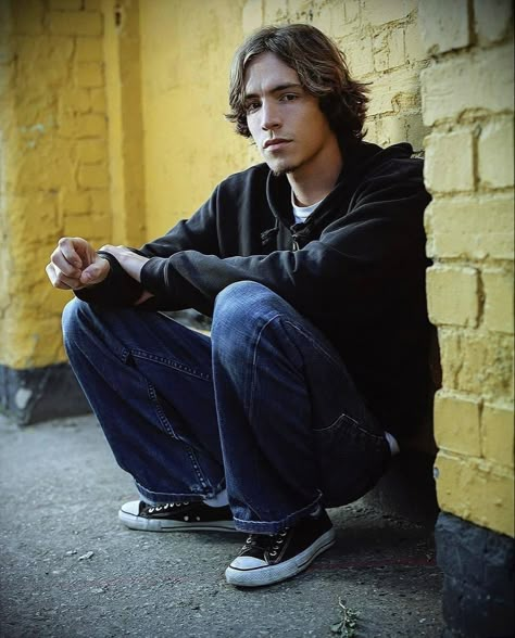 Brandon Boyd 90s, Male Hairstyle, Brandon Boyd, 90s Bands, Metal Boy, Big Crush, Incubus, Zoo Wee Mama, Alice In Chains