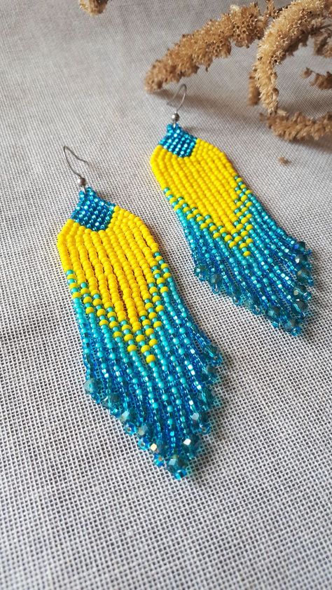 Ukrainian Earrings, Beaded Artwork, Pray For Ukraine, Fringe Beaded Earrings, Native Earrings, Earrings Stand, Stitch Jewelry, Stand With Ukraine, Beading Inspiration