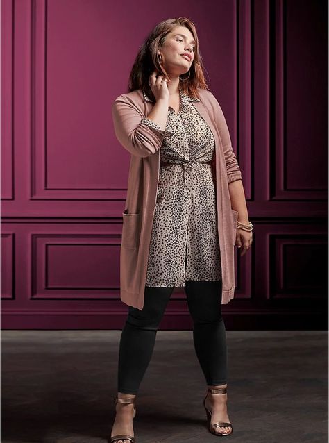 97d0145823aeb8ed80617be62e08bdccdesc52546869ri Alternative Fall Fashion, Fall Cardigan Outfits, High Waisted Cargo Pants, Classy Fall Outfits, 50 Womens Fashion, Plus Size Fall Outfit, Plus Size Fall Fashion, Apple Shape, Wardrobe Capsule