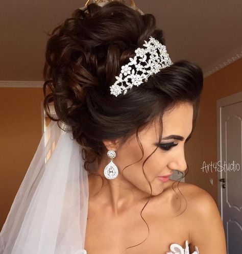 Curly Wedding Updo With Tiara And Veil Updo With Tiara And Veil, Updo With Tiara, Curly Wedding Updo, Tiara And Veil, Bride Hairstyles Updo, Updo With Headband, Wedding Hairstyles With Crown, Bridal Hair Updo, Wedding Hairstyles With Veil