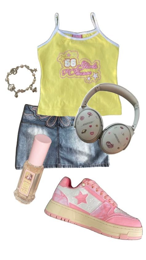 Yotsubacore Outfits, Heisei Retro Outfit, Juminocore Outfit, Silly Outfits, Silly Clothes, Food Fusion, Funky Outfits, Kawaii Fashion Outfits, Gaming Clothes