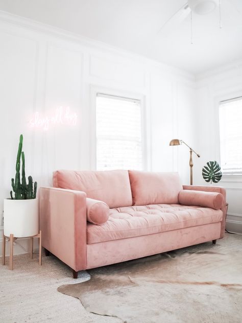 Pink Velvet Couch Decor, Light Pink Velvet Couch, Pink Couch Office, Light Pink Sofa Living Room Ideas, Light Pink Couch Living Room, Pink Couch Bedroom, Cute Couches For Bedrooms, Light Pink Couch, White Velvet Couch