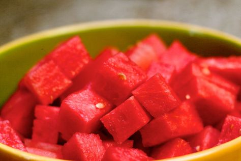 Tequila-Soaked Watermelon Wedges Are The Perfect Summer Snack Tequila Soaked Watermelon, Alcohol Infused Fruit, Marinated Watermelon, Watermelon Keg, Watermelon Wedges, Watermelon Tequila, Watermelon Jelly, Watermelon Wedge, Watermelon Margarita