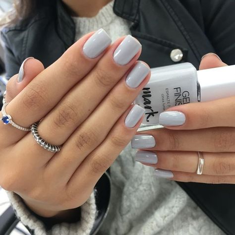 Light Gray Nails, Blue Manicure, Winter Manicure, Plain Nails, Simple Gel Nails, Casual Nails, Gray Nails, Bleu Pastel, Soft Nails