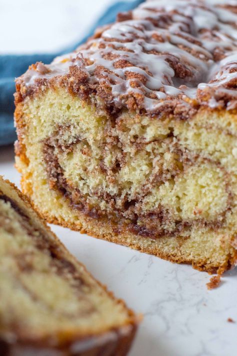 Cake With Icing, Cinnamon Bread Easy, Cinnamon Loaf, Cinnamon Bread Recipe, Cinnamon Roll Bread, Swirl Bread, Cinnamon Swirl Bread, Best Cinnamon Rolls, Swirled Bread