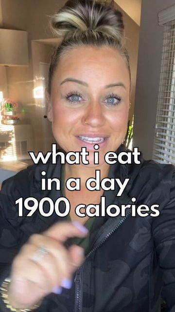 Janelle Rohner on Instagram: "Realistic what I eat in a day at 1900 calories. My @skinnymixes are an essential in my weight loss journey. #ad #skinnymixes #whatieatinaday #wieiad #wieiadrealistic . . #Foodie #instafood #healthyfood #healthylifestyle #lowcalorie #caloriedeficit #recipes #quickrecipes #quickrecipe #easycookingathome #caloriedeficit #caloriecounting #macrofriendly #macrofriendlyrecipes #healthyrecipes #macrotracking #macrocounting" What Does 1900 Calories Look Like, 800 Calorie Diet Meal Plans, What I Eat In A Day 2000 Calories, 1800 Calorie Meal Plan For Women Easy, Realistic What I Eat In A Day, 1700 Calorie Meal Plan For Women, How Many Calories Should I Eat A Day, Janelle Rohner Recipes, 1900 Calorie Meal Plan For Women