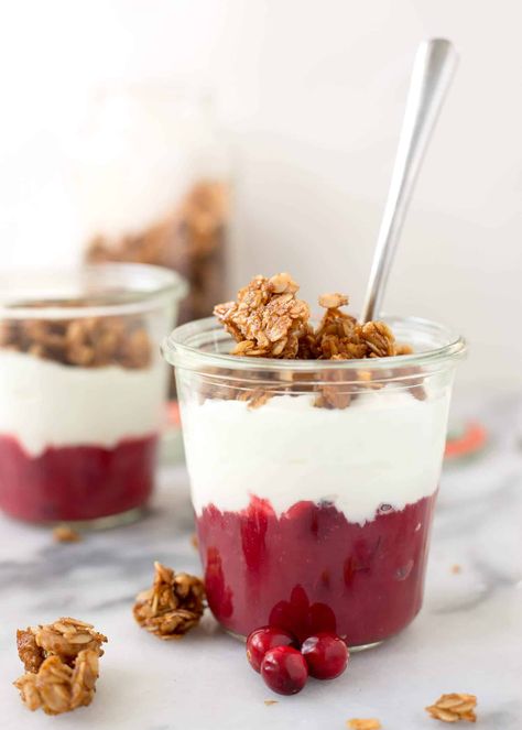 Cranberry Breakfast Parfaits! Layers of cranberry orange compote, greek yogurt and homemade spiced granola. Super easy and perfect for busy weekdays. | www.delishknowledge.com Cranberry Parfait, Spiced Granola, Orange Compote, Cranberry Breakfast, Downstairs Office, Breakfast Parfaits, Yogurt Parfait Recipe, Morning Drive, Thanksgiving Brunch