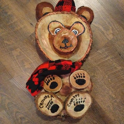 Bear Wood Crafts, Wood Slice Bear, Wooden Teddy Bear, Wooden Christmas Bears, Bear Signs Wooden, Wooden Bear Toy, Bear Paintings, Wooden Bear, Christmas Snowman