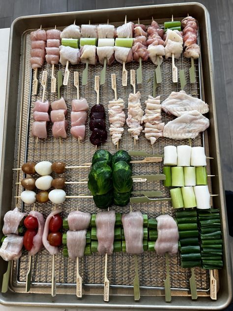 Yakitori at home https://www.alojapan.com/747552/yakitori-at-home/ #Food, #JapaneseFood Japanese Camping Food, Yakiniku At Home, Korean Camping Food, Street Food Design Ideas, Japanese Skewers, Japanese Catering, Chicken Yakitori Recipe, Japanese Yakitori, Yakitori Recipe