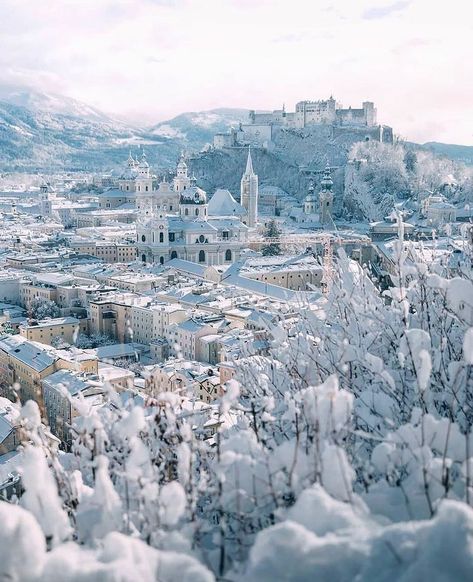 Salzburg Christmas, Austria Winter, Winter Landscape Photography, Cityscape Photography, Beautiful Landscape Photography, Landscape Photography Tips, Salzburg Austria, Sport Outdoor, Story Instagram