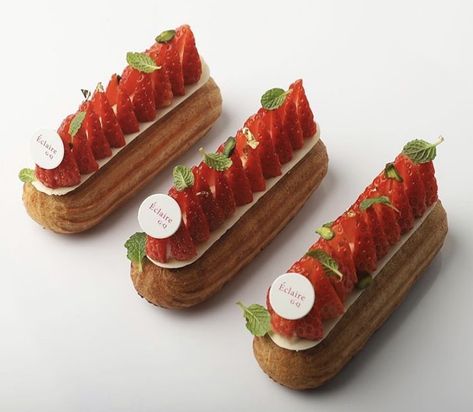 Eclair Cream, Choux Cream, Sweets Photo, Baking Photography, Custard Cream, Choux Pastry, Restaurant Ideas, Eclairs, Strawberry Jam