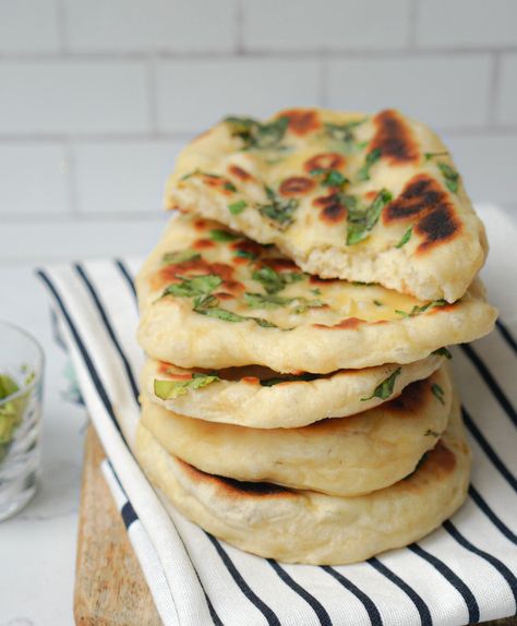 Cook this easy einkorn naan recipe in your cast iron pan and you'll get pillowy soft bread. Perfect with your favorite curry or you can use it as pita bread! Einkorn Naan Bread, Fried Peach Pies, Einkorn Recipes, Einkorn Flour, Soft Bread, Naan Recipe, Gluten Sensitivity, Naan Bread, Peach Pie