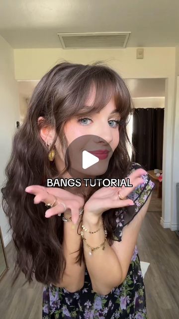 AUTUM RAIN on Instagram: "2 WAYS TO STYLE BANGS 🎀 the second is usually my fave when I curl or wave my hair but when I’m in a rush, just round brushing them does the trick too 🫶  if ur reading this.. this is ur sign to cut bangs hehehe I always say I really think they look so cute on so many people, you just have to figure out which styles you like best :)  + hair products i’ve been using lately are on my LTK!  hair tutorial, fringe bangs" Bangs On Natural Wavy Hair, Overnight Bangs Curl, Volume In Bangs, Ways To Style Bangs Out Of Face, Style Long Bangs Out Of Face, How To Dry Bangs Tutorials, How To Style Forehead Bangs, Mermaid Hair With Bangs, How To Fringe Bangs