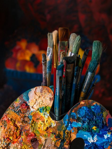 ARTIST STUDIO Painter Photography, Artsy Aesthetic, Artist Aesthetic, Artist Life, Art Therapy, Art Studios, Artist At Work, Art Room, Paint Brushes