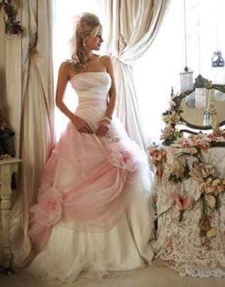 wedding dress Tips For Wedding Dress Shopping, Chic Wedding Gown, Unique Wedding Gowns, Pink Wedding Dress, Pink Wedding Dresses, Shabby Chic Wedding, A Wedding Dress, Wedding Dress Shopping, Pink Wedding