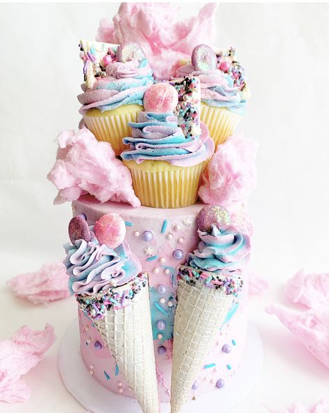 Cotton Candy Themed Cake, Cotton Candy Cake Decoration, Candy Cakes Birthday, Sweets Birthday Cake, Ice Cream Cake Decorating Ideas, Candy Cake Ideas Birthday, Ice Cream Cake Ideas, Ice Cream Cake Designs, Cotton Candy Birthday Cake