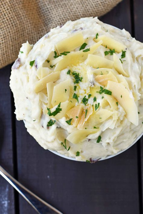 Mashed Potatoes From Scratch, Mashed Potato Recipe, Parmesan Mashed Potatoes, Modern Honey, Buttery Mashed Potatoes, Half And Half Cream, Perfect Mashed Potatoes, Loaded Mashed Potatoes, Mashed Potatoes Recipe