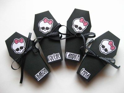 Día de los muertos Detalles (14) - Imagenes Educativas Coffin Pattern, Monster High Printables, Valentine Boxes For School, Monster High Birthday Party, Monster H, Girl Bday Party, Monster High Party, Monster Birthday, Monster Party