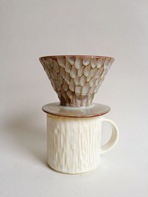 Ceramic Cafe, Ceramic Flower Pots, Coffee Makers, Pottery Crafts, Pottery Cups, Ceramics Pottery Art, Ceramics Projects, Ceramics Ideas Pottery, Ceramic Tableware