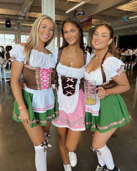 Octoberfest Outfits Women, Oktoberfest Outfit Women Casual, October Fest Outfit, Oktoberfest Outfit Women, Octoberfest Outfits, Octoberfest Girls, German Beer Girl, Beer Maid, Oktoberfest Outfits