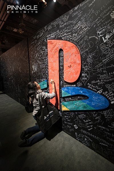 Gaming Truck, Playstation Shop, Club Design Interior, Playstation Room, Gaming Shop, Small Office Design Interior, Gaming Lounge, Gaming Center, Game Cafe