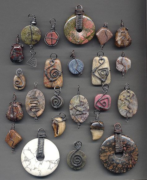 Stone and wire wrapped pendants after oxidizing | Flickr - Photo Sharing! Bijoux Fil Aluminium, Rock Jewelry, Wire Wrapping Stones, Wire Work Jewelry, Wire Pendant, Work Jewelry, Wire Crafts, Beads And Wire, Wrapped Pendant