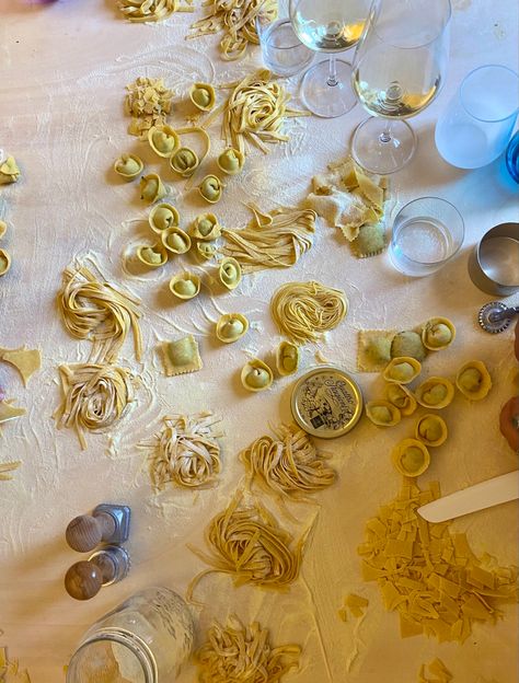 Pasta Wine Aesthetic, Pasta Making In Italy, Italian Pizza Aesthetic, Italy Pasta, Mediterranean Coast, Euro Summer, Pinterest Aesthetic, Italian Summer, Wine And Dine