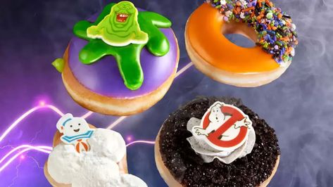 Krispy Kreme lanza nueva colección de donas de Los Cazafantasmas, esto es lo que debe saber Check more at https://xflupdate.com/noticias/krispy-kreme-lanza-nueva-coleccion-de-donas-de-los-cazafantasmas-esto-es-lo-que-debe-saber/ Donuts Krispy Kreme, Donut Images, Pumpkin Spice Doughnuts, Stay Puft Marshmallow Man, Cheaper By The Dozen, Oreo Buttercream, Marshmallow Man, Stay Puft, Pineapple Under The Sea