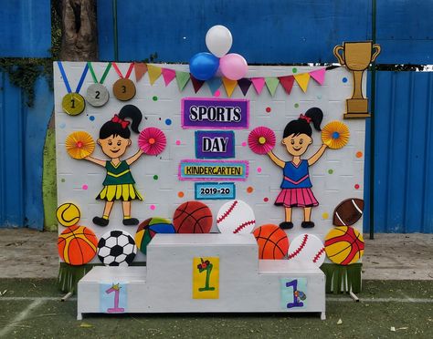 Sport Day Preschool Activities, Sport Day Decoration Ideas For School, Sports Day Board Decoration Ideas School, Sports Board Ideas, School Annual Day Decoration, Sports Decoration Ideas For School, Preschool Sports Day Ideas, Sports Decoration Ideas, Sports Day Preschool Activities